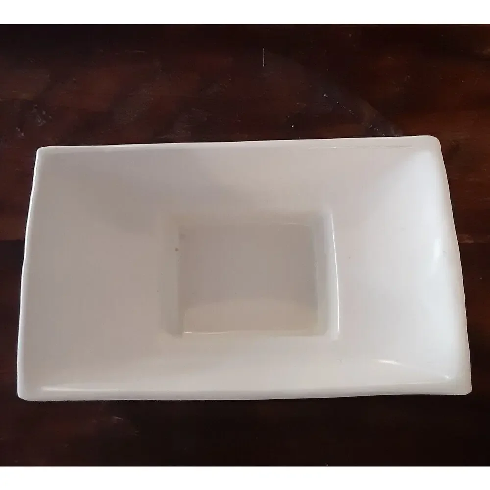 Vintage Mid Century Mcoy Planter USA Low Level Centerpiece/Side Table White